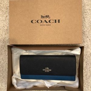 COACH Women’s Wallet Blue